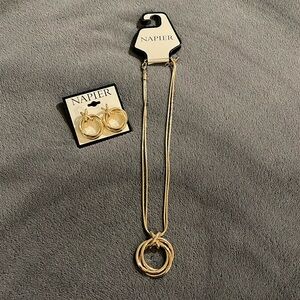 Gold necklace and earring set with three circles